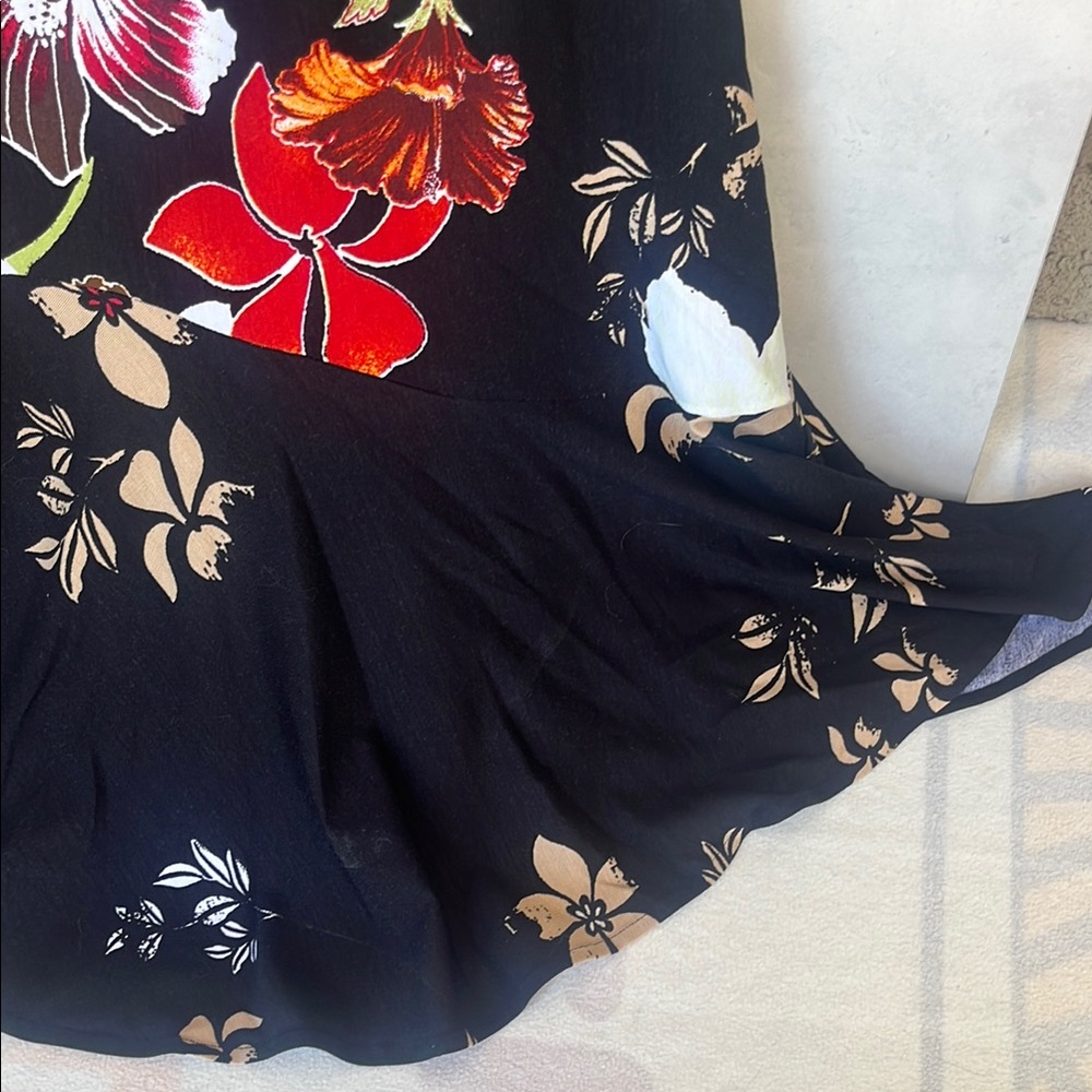 Y2K Caché Floral Halter Dress - Size 2 🌸 Stretchy & Backless - Picture 9 of 12
